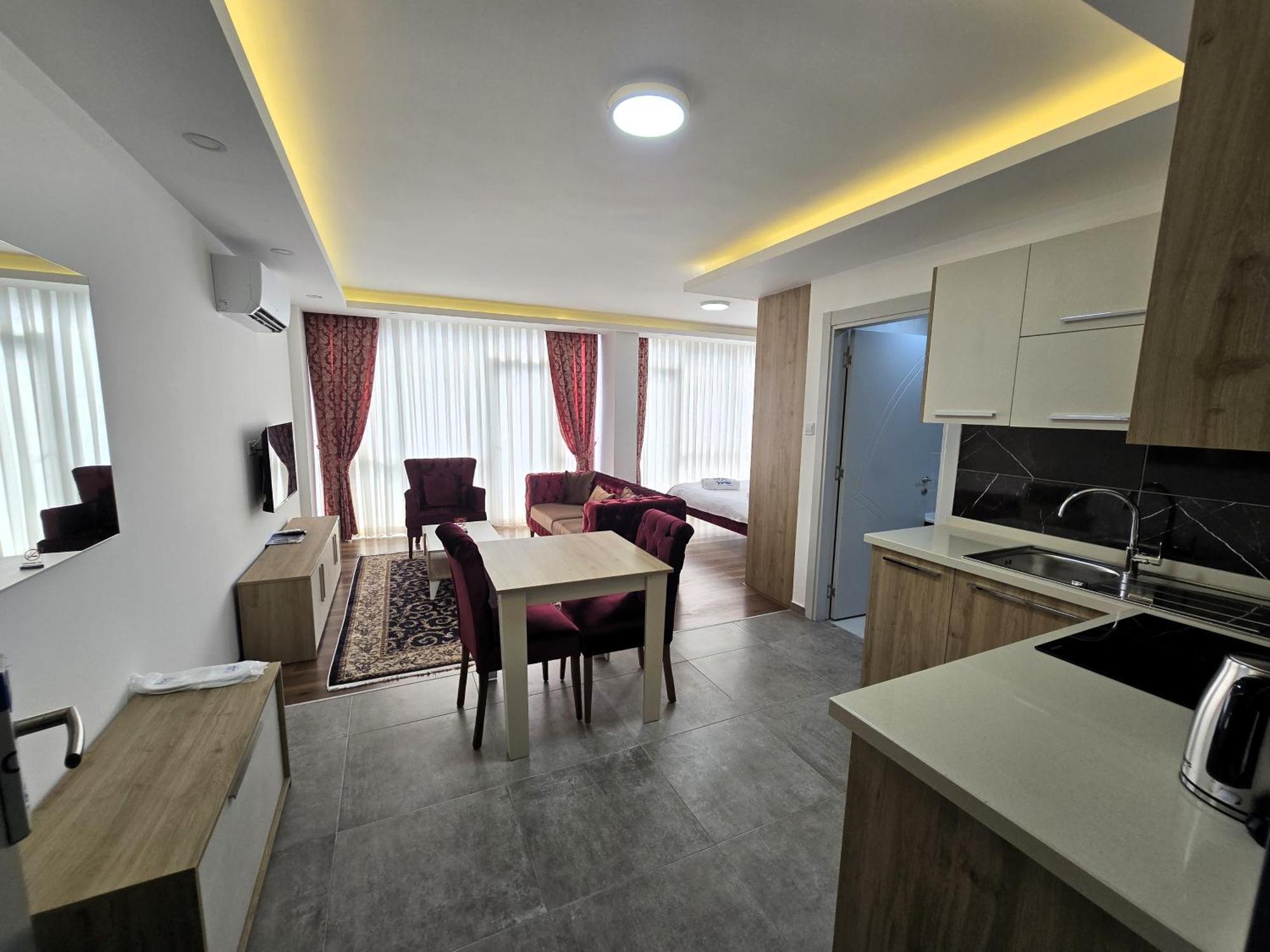 Nurel Shark Residence ไคริเนีย ภายนอก รูปภาพ
