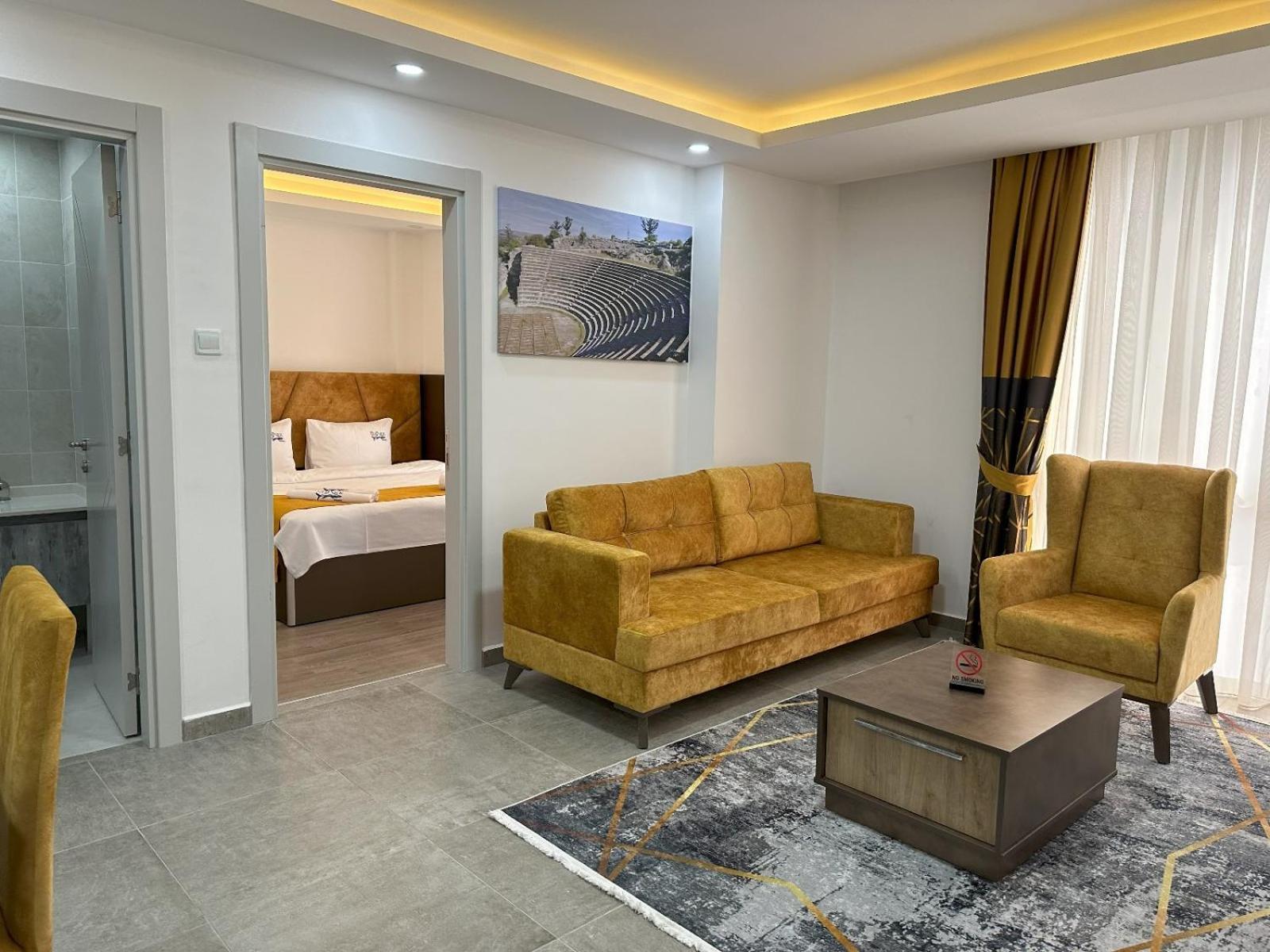 Nurel Shark Residence ไคริเนีย ภายนอก รูปภาพ