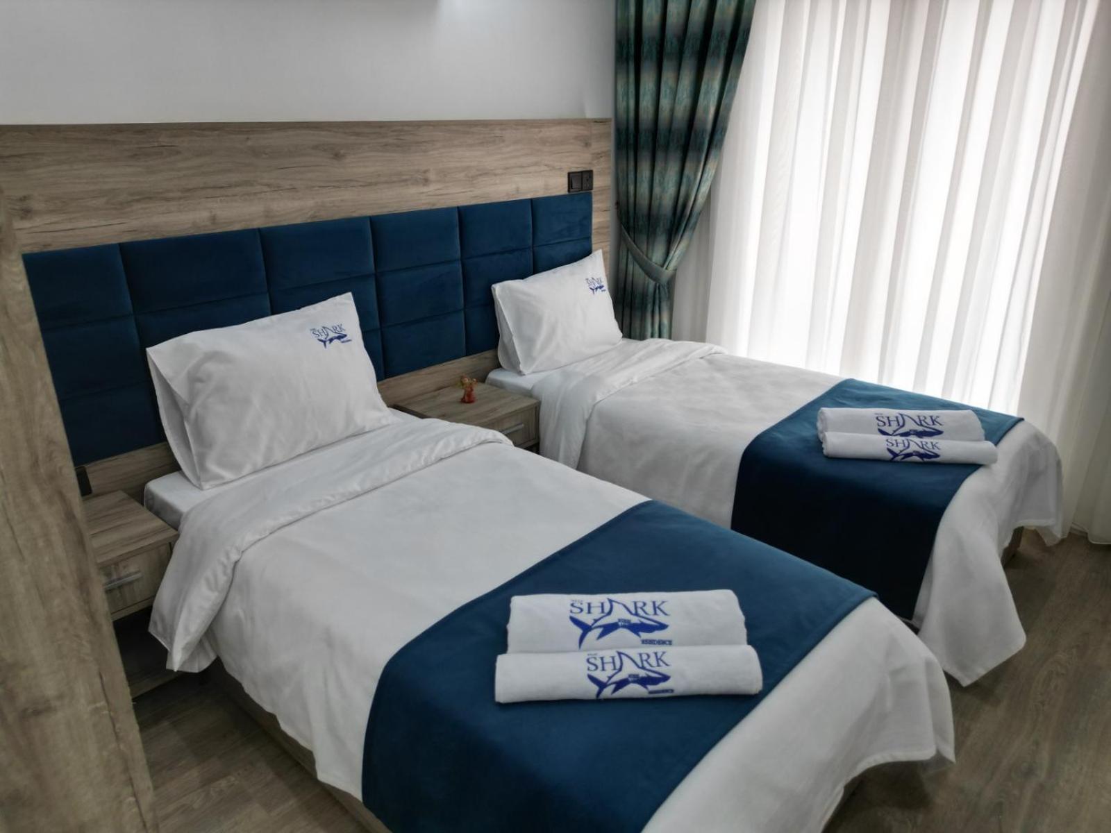 Nurel Shark Residence ไคริเนีย ภายนอก รูปภาพ
