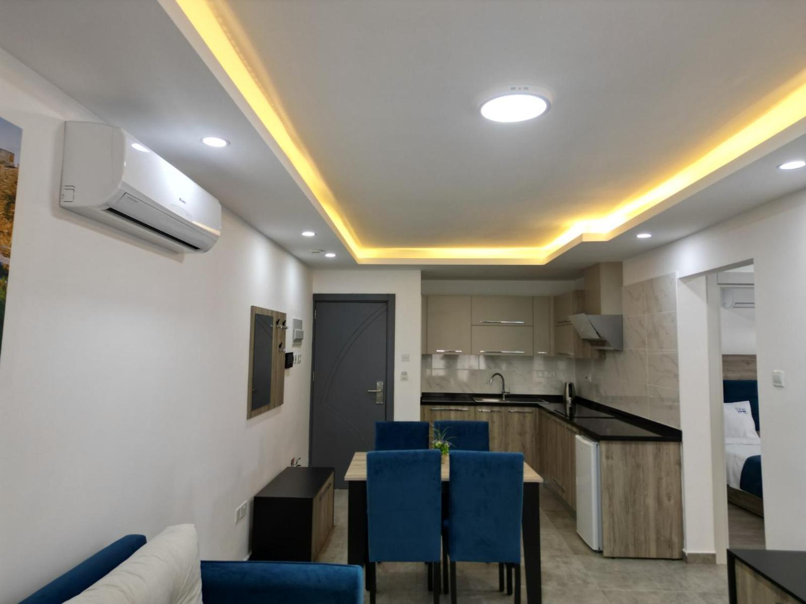 Nurel Shark Residence ไคริเนีย ภายนอก รูปภาพ